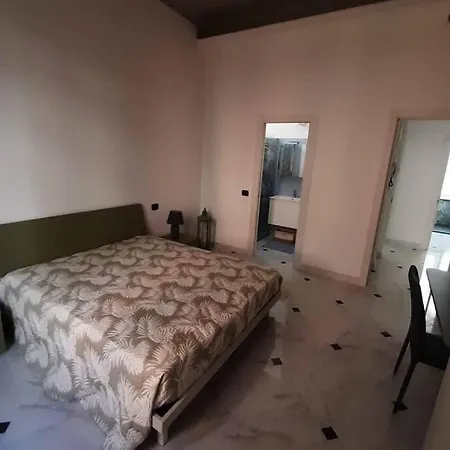 Appartamento Nel Centro Di Alassio Apartment *